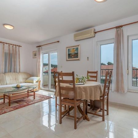 Apartman Dildo Trogir Exterior foto