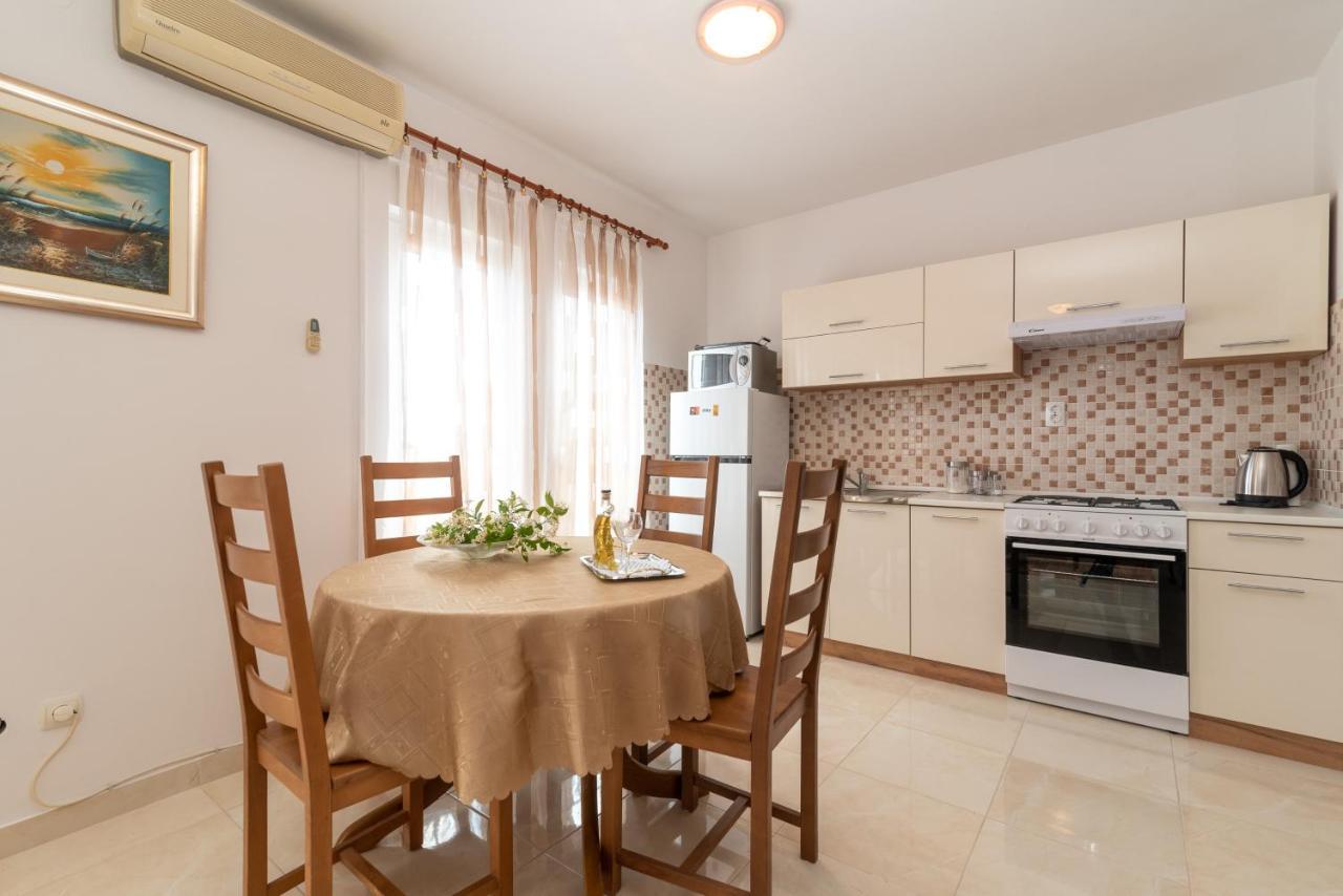 Apartman Dildo Trogir Exterior foto